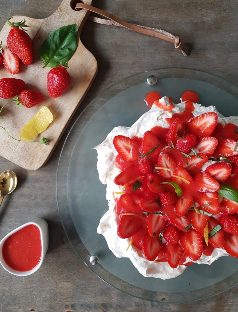 Pavlova fraise-basilic
